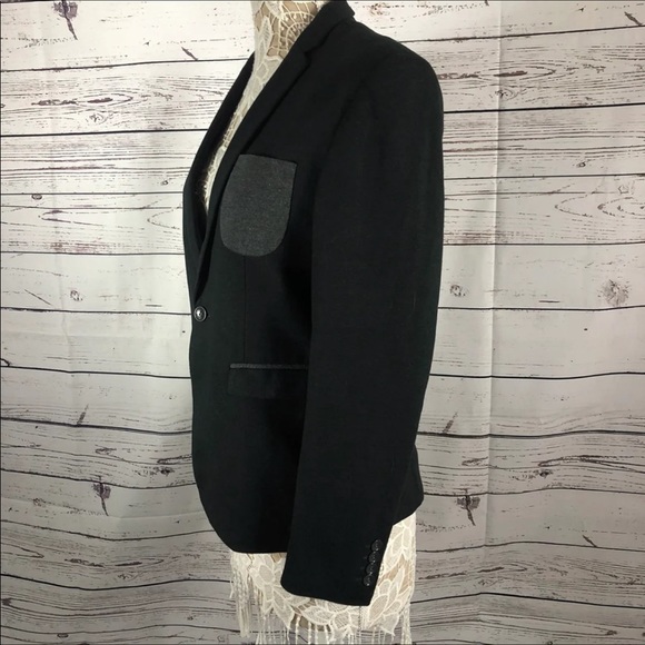 Ladies blazer 
Charcoal in color with gray pocket. - Picture 8 of 12